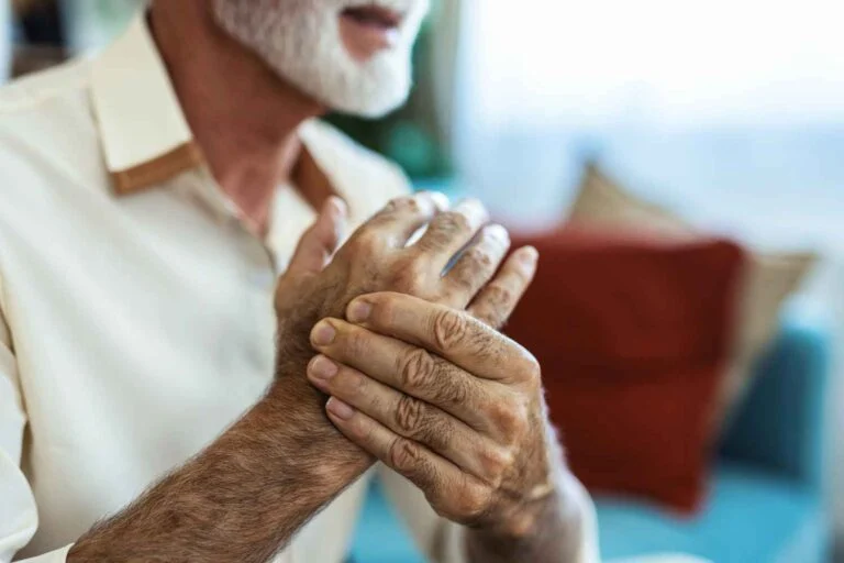 The Impact of Arthritis on Daily Life and Strategies for Coping Impact of Arthritis on Daily Life