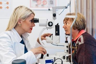 What to Expect During Your First Visit to an Ophthalmologist First Visit to an Ophthalmologist