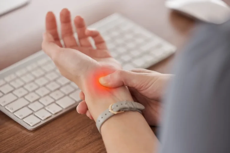 What You Need to Know About Managing Carpal Tunnel Syndrome Managing Carpal Tunnel Syndrome